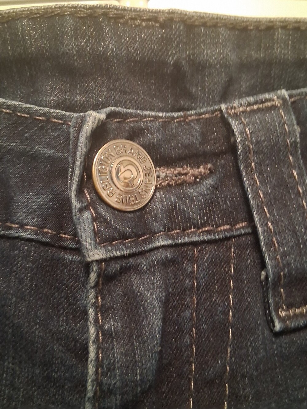 Early 2000s McBling True Religion Low Rise Dark Wash Flare Jeans Size 27 - Picture 4 of 10